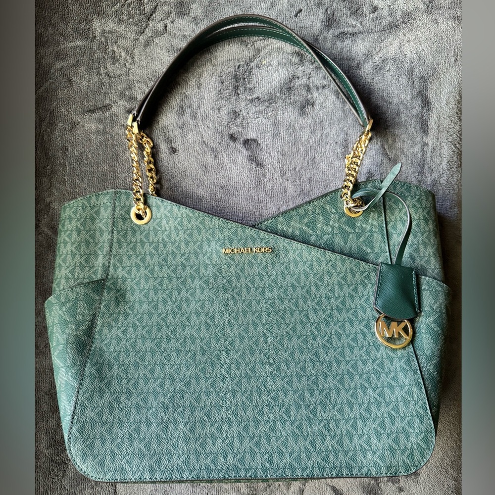 NWT Michael Kors Jet Set Large Logo Shoulder Bag